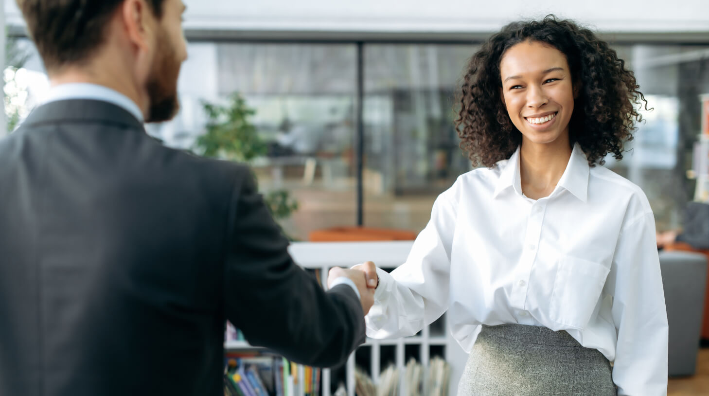 How to Stand Out in Entry Level Job Interviews (3)