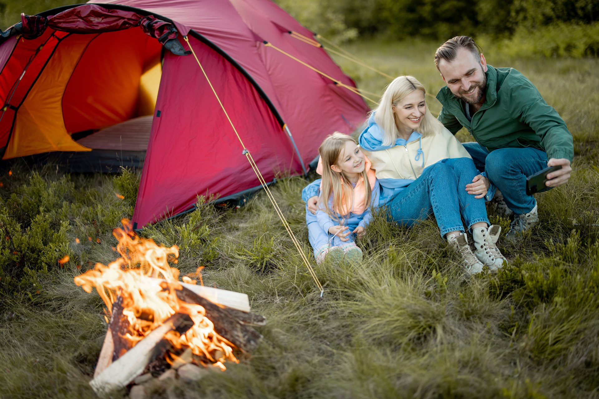 Kid Friendly Camping Tips for First Time Parents (2)