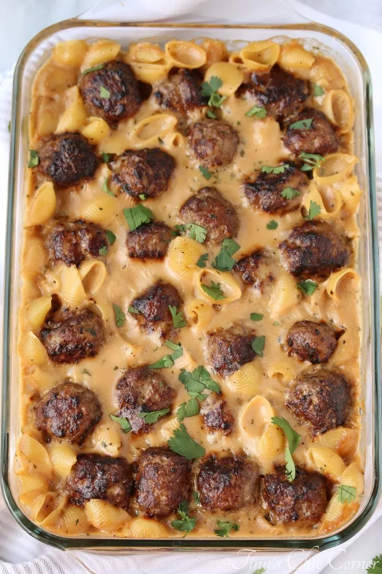 Easy Swedish Meatball Casserole With 6 Ingredients (1)