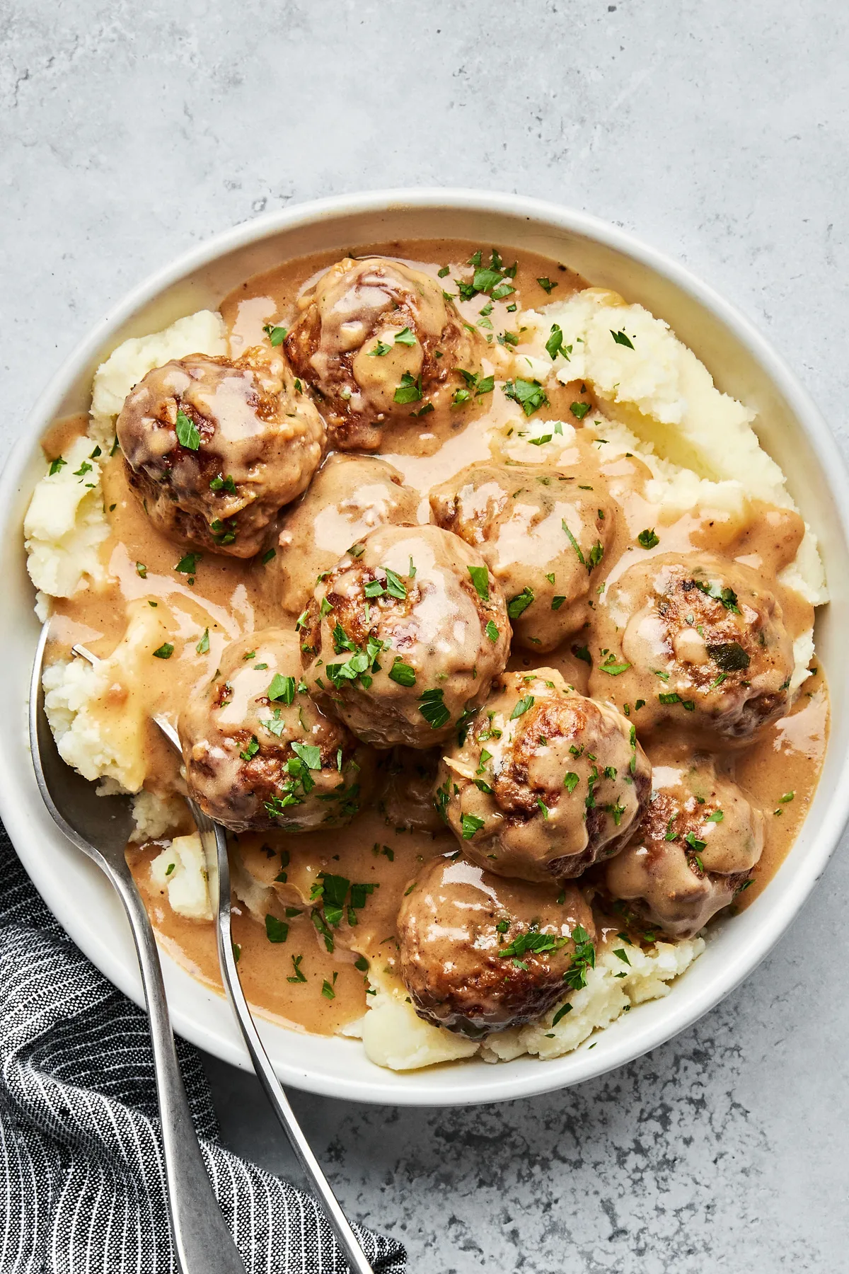 Easy Swedish Meatball Casserole With 6 Ingredients (3)
